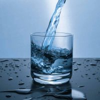 آیا نوشیدن آب سرد هنگام تمرین مضر است؟